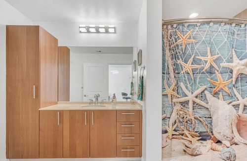 Hallandale Beach Condo | 77 m² Condo ∙ 1 bedroom ∙ 4 guests