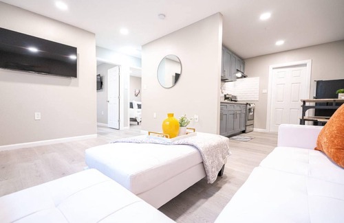 University Hotel | 800 m² Hotel ∙ 2 bedrooms ∙ 5 guests