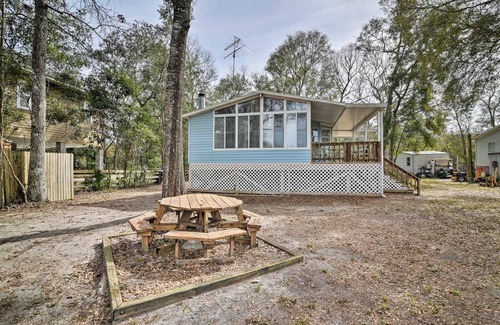 Branford House | 92 m² House ∙ 2 bedrooms ∙ 8 guests