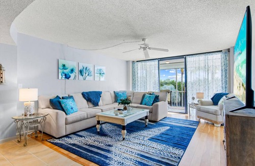 South Island Condo | 9462MARINAT203MTMCO - Marina Towers 203