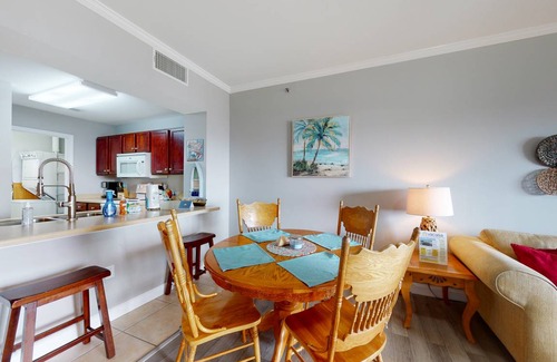 Waterside Village Condo | 95 m² Condo ∙ 2 bedrooms ∙ 4 guests