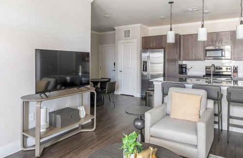 Huntsville Apartment | 99 m² Apartment ∙ 2 bedrooms ∙ 4 guests