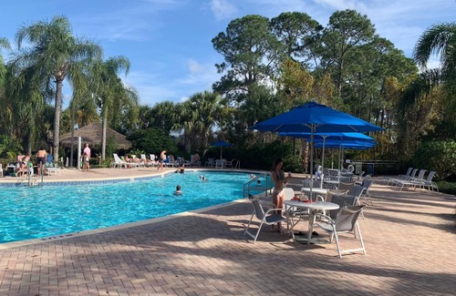 Bahama Bay Apartment | A Magical Location For Your Perfect Vacation!