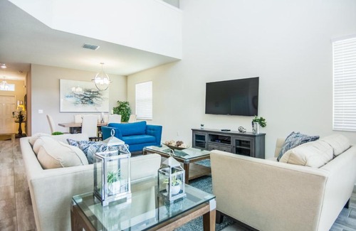 Davenport House | Adorable Vacation Single Home with Private Pool CG1592