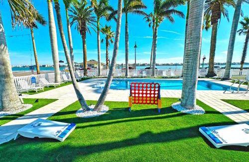 Pass-a-Grille Historic District Apartment | Apartment ∙ 5 bedrooms ∙ 10 guests