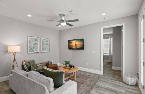 Safety Harbor Apartment | Apartment ∙ 2 bedrooms ∙ 4 guests