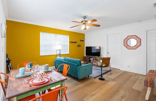 Sailboat Bend Apartment | Apartment ∙ 2 bedrooms ∙ 4 guests