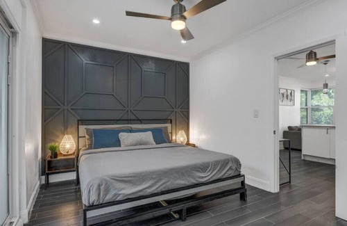 Parkland Estates Apartment | APT 2 · Hyde Park/ Bayshore Blvd Private Suite