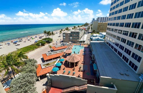 Hollywood Apartment | '' ARCADE BEACH Suite ! ''