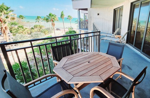 Key West Condo | Atlantic Ocean Breezes Tropical Island Key West Sunrises