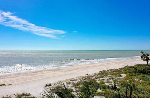 Sanibel House | Atrium #304