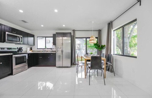 West Little River House | Awesome Duplex 3 Bedrooms 2 bathrooms