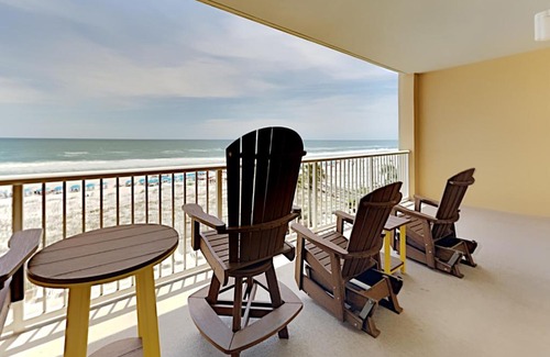 Fort Walton Beach Apartment | Azure #405