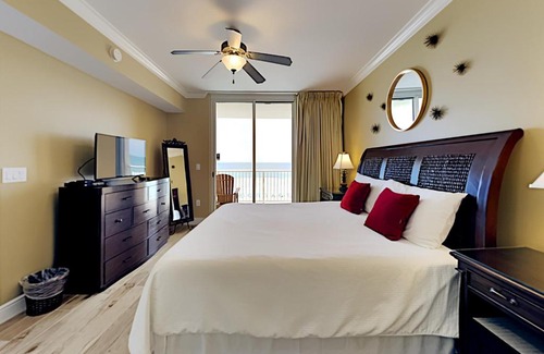 Fort Walton Beach Apartment | Azure #405