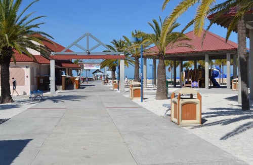 Clearwater Beach Apartment | Bayside Condos 18