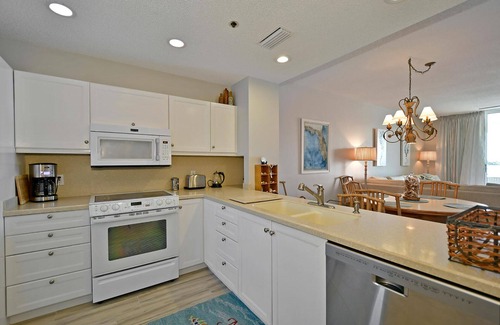Whitney Beach Condo | Beautiful 2/2 bay veiw unit! Fall dates are filling up quick, book yours today!