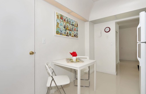 Hollywood South Central Beach Condo | Beautiful apartment with ocean view on Hollywood Beach