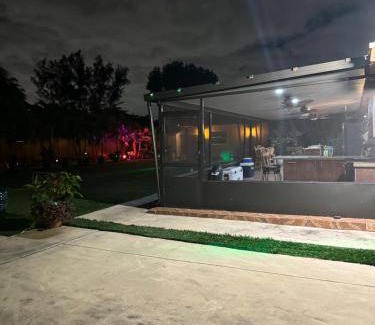 Golden Glades Bed & Breakfast | Bed and breakfast ∙ 2 guests