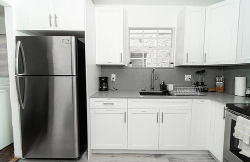 Hallandale Beach House | Bike to Beach-Spacious With Patio BBQ Plus Game Room