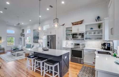 Orange Beach House | BK's Cottage BVR14 by Liquid Life