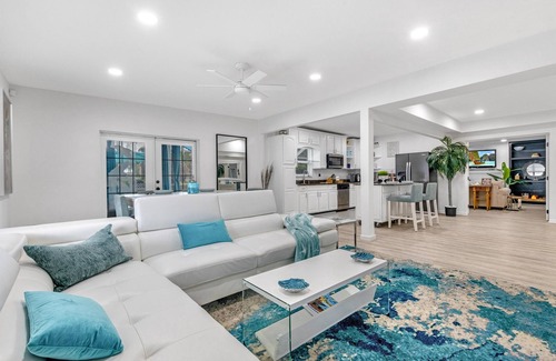 Villas House | Blue Beach Bungalow