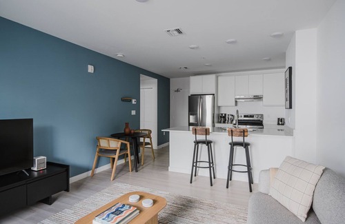 Little Ranches Apartment | Blueground | Hollywood, pool & w/d, nr beach