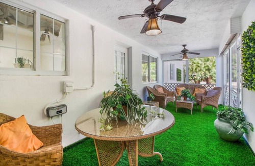 Parkside Villa | Casa Aloha Tropical Pool Beach 9 mins Games