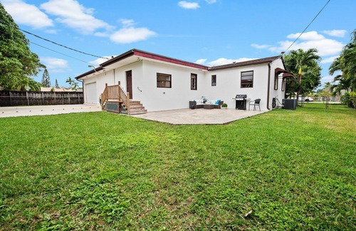 Westchester House | Charming and cozy family home 3 Bedrooms for up to 6 guests