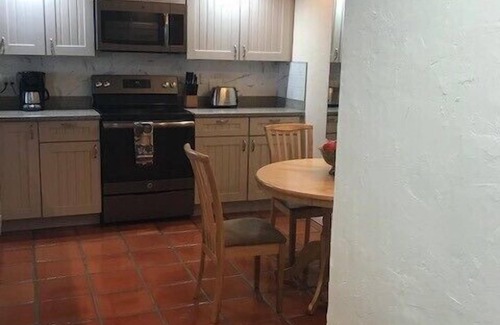 Key West Condo | Charming Oceanfront Escape in Key West’s Historic District