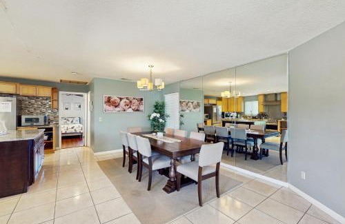 Juno Beach House | Coastal Bliss