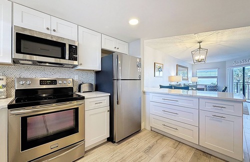 Belle Vista Condo | Coastal Oasis | Beachfront & Prime Spot
