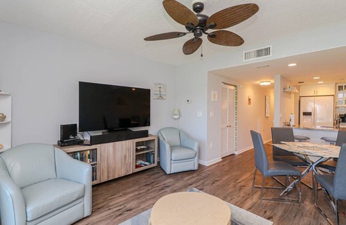 Butler Beach Condo | Condo ∙ 2 bedrooms ∙ 4 guests