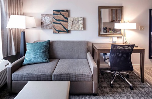 Montgomery Condo | Condo ∙ 2 bedrooms ∙ 7 guests