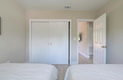 Midtown Apartment | Contemporary 2BR Apartment in Midtown-Wynwood