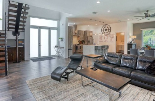 Riverside Heights House | Contemporary Modern Luxury Tampa Home With Rooftop Terrace BRAND NEW pool with spa