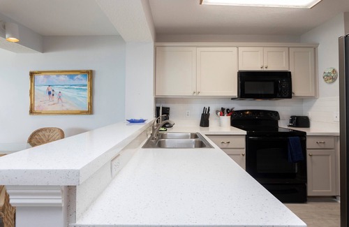 Butler Beach Condo | CRC 2107 - Ground Floor Pool View Condo