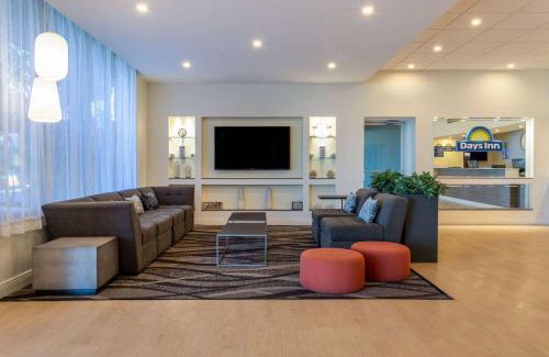 Titusville Hotel | Days Inn by Wyndham Titusville Kennedy Space Center