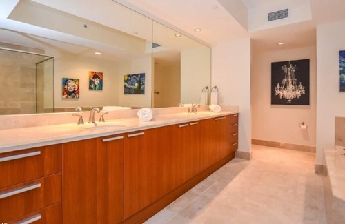 Kingston Condo | Daytona Beach Luxury water front condo - Ocean/River view. Minimal 25 day