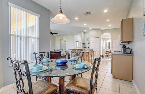 Loughman House | Disney Area Villa, 5 BDRM in Gated Aviana Resort with Pool, Spa, Wi-Fi