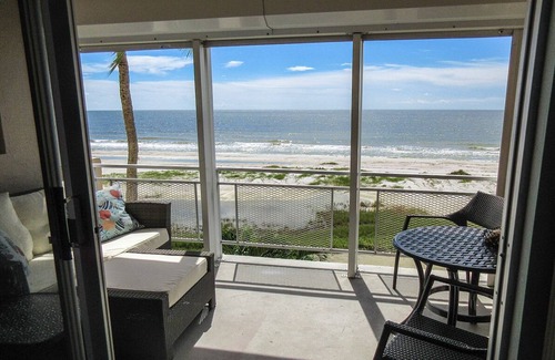 South Island Condo | Dreamy Island Getaway for Two! 1B/1B Beachfront Vacation Condo at Leonardo Arms With Fantastic Views!
