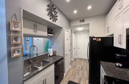 Clearwater Condo | Experience Modern Elegance in Our Newly Renovated-Artemano Inspired Condo