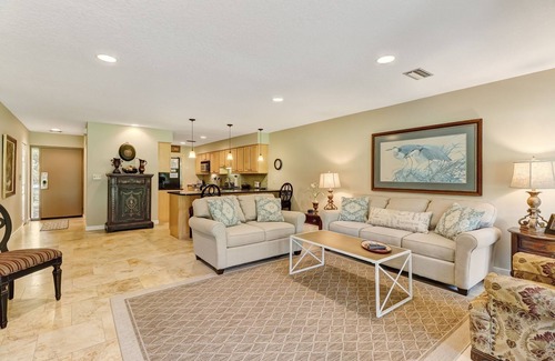 Fernandina Beach Condo | Fairway Villa Only 3-Min Drive to Private Beach Access!