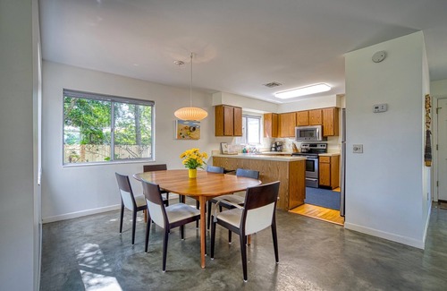 Atlantic Shores House | Family Home Short Walk to the Beach 3 Bedrooms