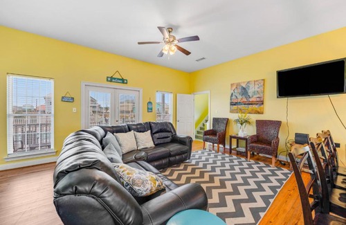 Fort Morgan House | Family Waves