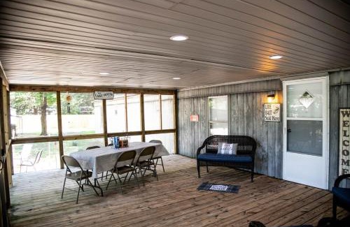 Groveoak House | Fisherman's Countryside Escape