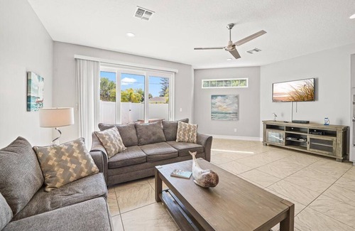 Indian Harbour Beach House | Fortebello Beachside 154 - quaint Beachtown near SpaceCoast