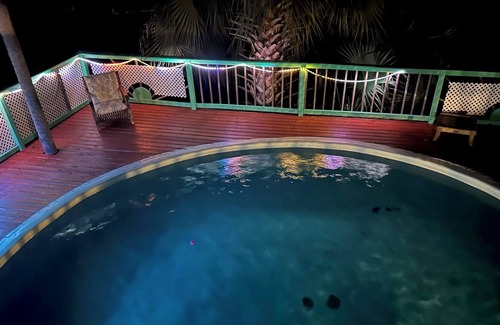 Alligator Point House | Fun 4Br Pool House