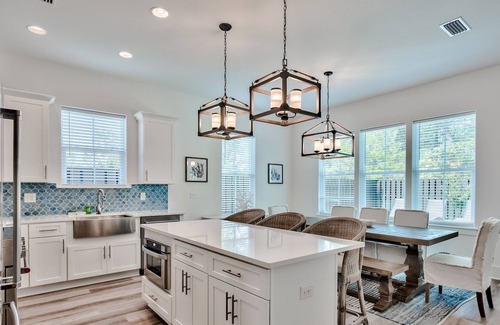 Santa Rosa Beach House | GOLF CART! Walk to Beach - Private Pool with Grill! 4 Bikes!
