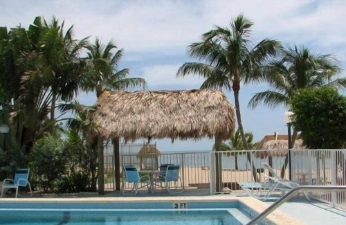 Tavernier House | Great 1 Bedroom Condo with Ocean View