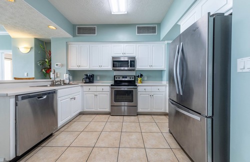Panama City Beach Condo | Gulf Crest 2 BR 9th Floor *Beach Chairs Included*